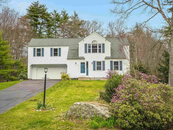 22 Grafton Drive, Bedford, NH 03110