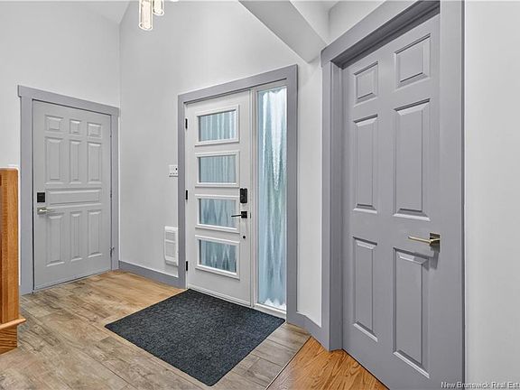 4th image of 505 Broussard St