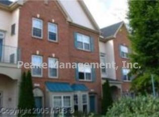 11876 Breton Ct, Reston, VA 20191
