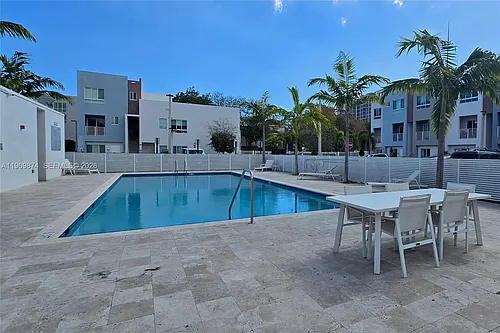 2535 NE 193rd St #3104 Photo 1