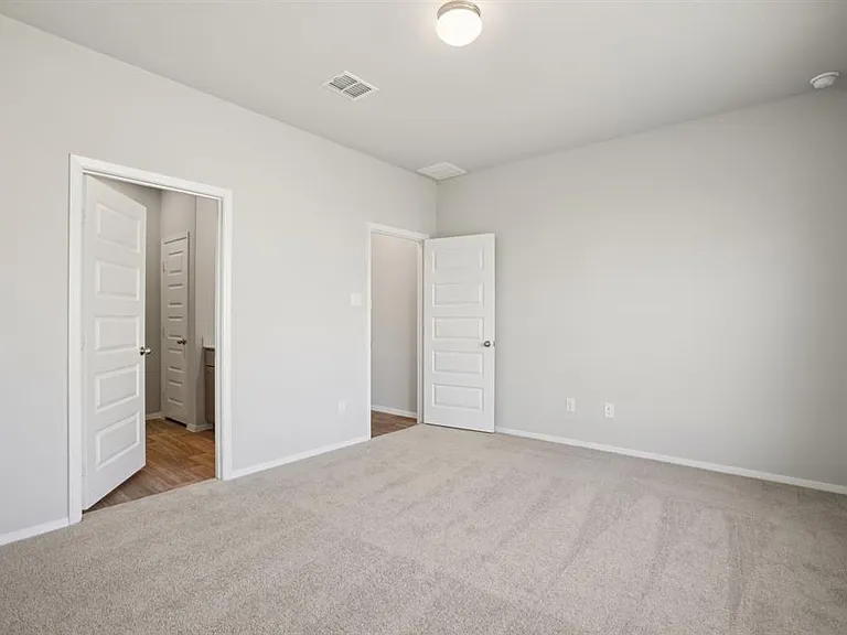 11905 Murano Dr — Photo 8