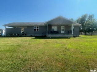 206 E Burley St, Valier, IL 62891