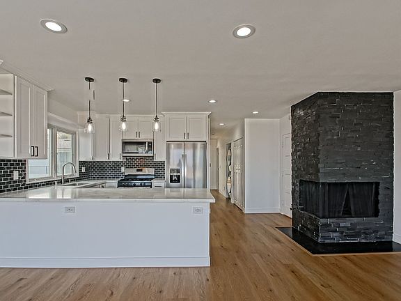 5th image of 118-120 Palos Verdes Blvd #120A