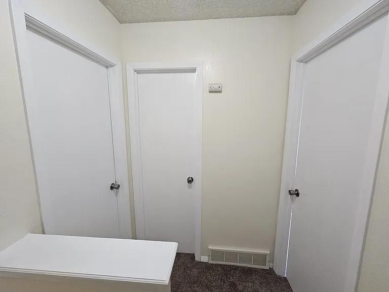 7628 Lexington Manor Dr — Photo 20