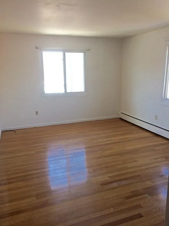 1 bed, 642 sqft, $1,950 — Photo 3
