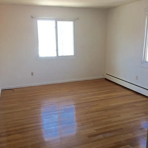 3 Albert Dr — Photo 3