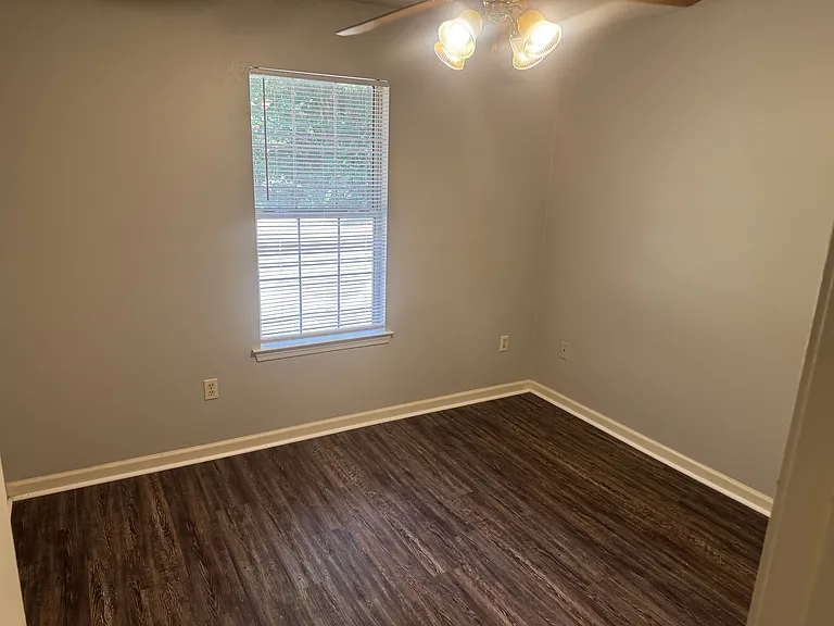 1435 Arapaho Trl — Photo 5