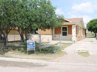 1472 Chilo St, Eagle Pass, TX 78852