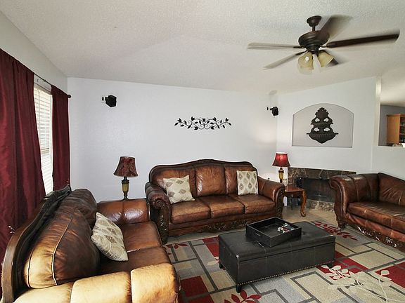3rd image of 7004 Bridlewood Dr