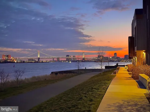 3100 Parkview Walk #210, Philadelphia, PA 19125