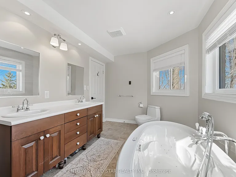 877 The Grange Side Rd — Photo 17