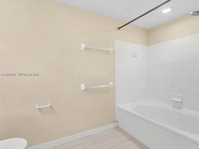 2 bed, 1.5 bath, $2,600 — Photo 4
