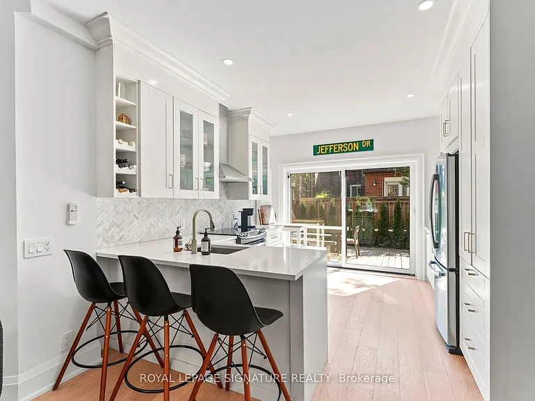 107 Gore Vale Ave — Photo 6