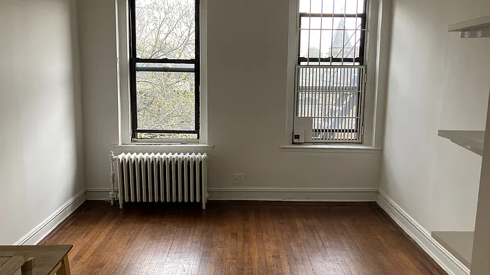 Rented by Garfield Realty  | media 10