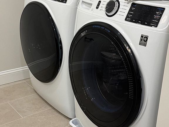 4th image of 74 Rockingham Rd #104