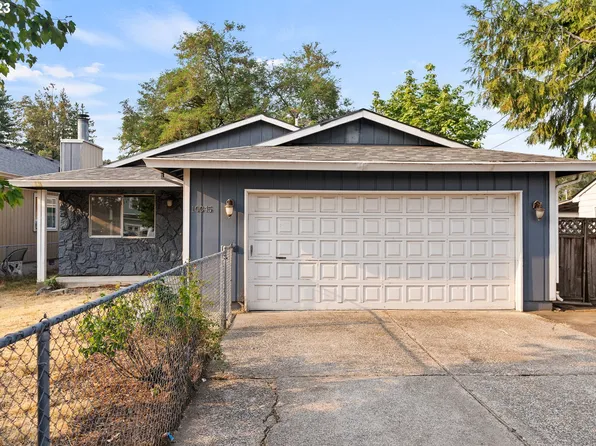 10045 SE Amherst St, Clackamas, OR 97015