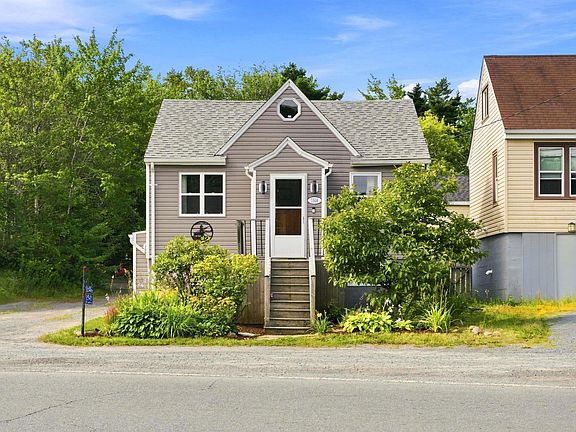 2nd image of 1546 Saint Margarets Bay Rd