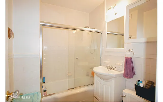 Rented by Douglas Elliman | media 17