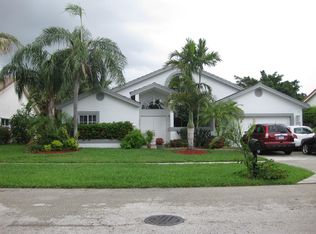 335 Redwood Ln, Boca Raton, FL 33487