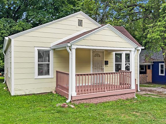 3rd image of 2228 Lawson Ave