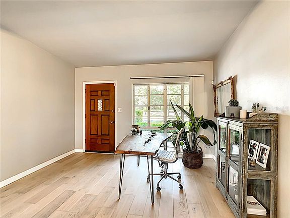 5th image of 3717 Lawson Dr
