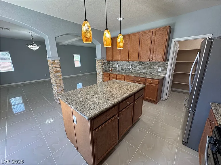 4949 Blue Bay Ct — Photo 10