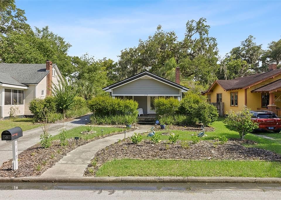 1st image of 117 W 19th St
