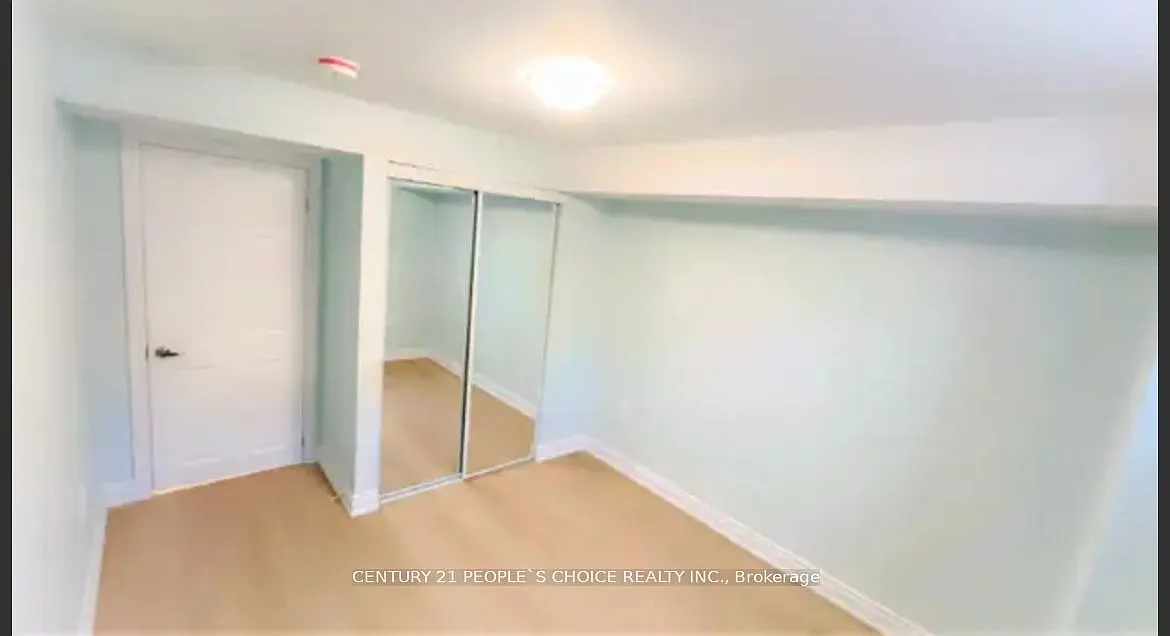 3 bed, $1,950 — Photo 3
