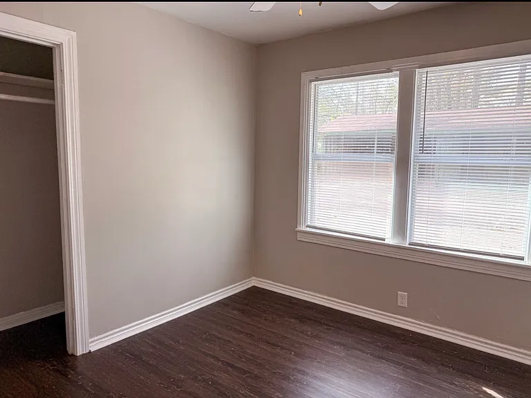 209 Cavin St — Photo 6