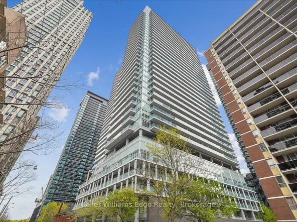 99 Broadway Ave #208, Toronto, ON M4P 1V2