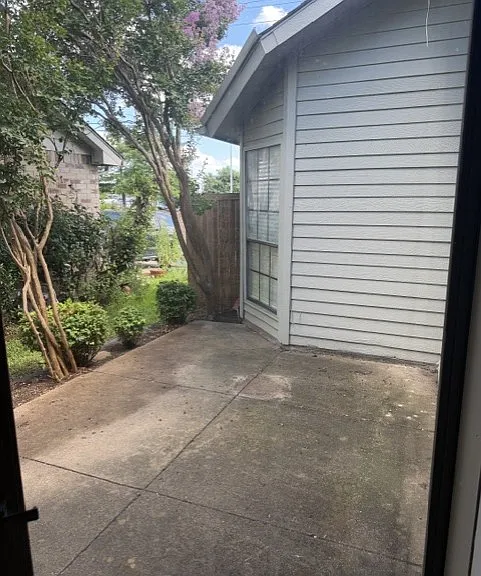 4424 Junction Dr — Photo 19