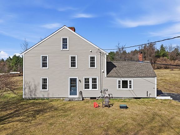 3rd image of 131 North Road
