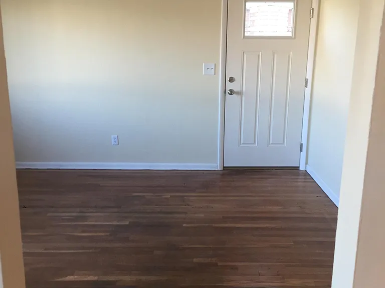 795 Byron Ave — Photo 6