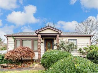 6 W Chapel Cir, Asheville, NC 28803