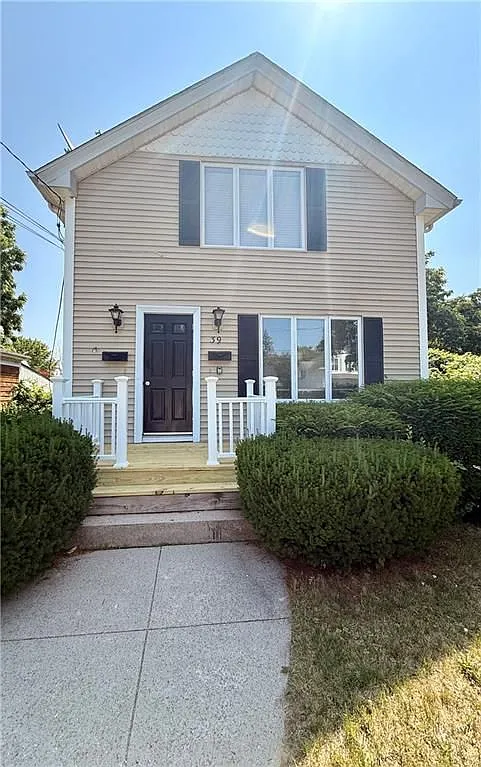 1 bed, 1.0 bath, 750 sqft, $1,550 — Photo 1