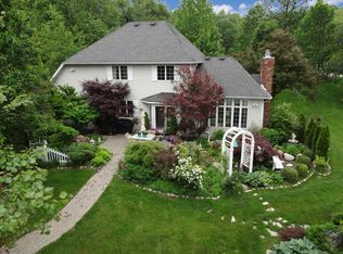 40 W Fairview Ln, Springfield, IL 62711