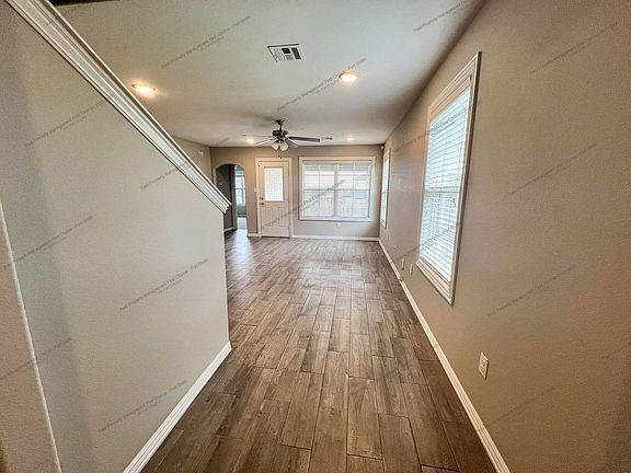 2nd image of 6621 Leightyn Ln