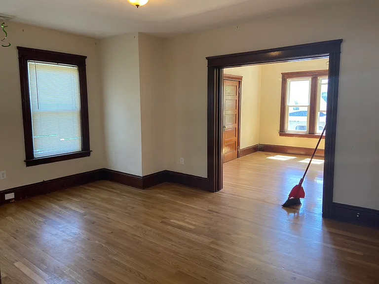2 Euclid Ave #1 — Photo 5