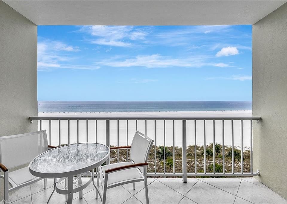 1st image of 140 Seaview CT N #1101