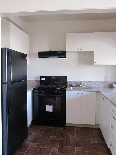 1st image of 346 N Vermont Ave APT 202