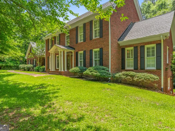 165 River Cove Rdg, Social Circle, GA 30025