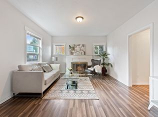 4816 Aurora Ave N #B, Seattle, WA 98103