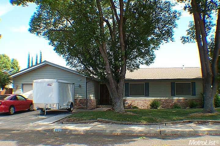 1st image of 2101 Branding Iron Dr