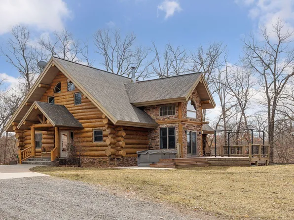 846 207th St, Dresser, WI 54009