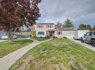 125 Meadowview Ave, Absecon, NJ 08201