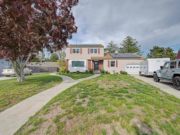 125 Meadowview Ave, Absecon, NJ 08201