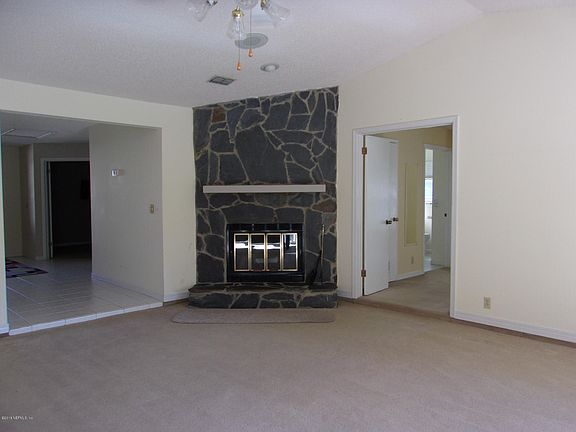 5th image of 8146 Amberwood Ct