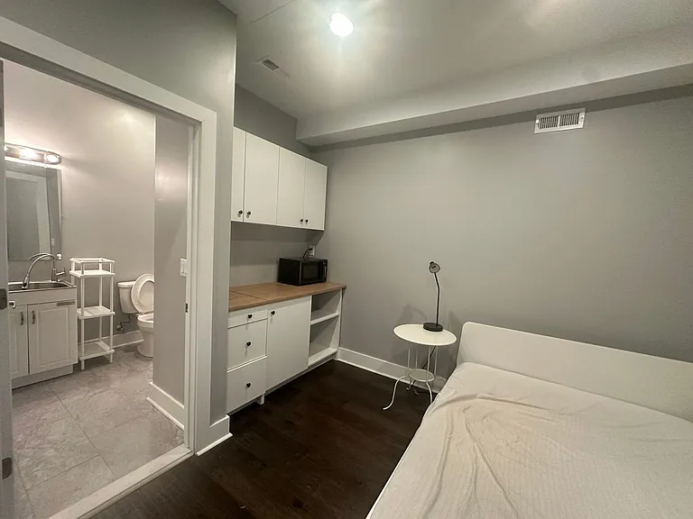 417 N Holly St — Photo 11