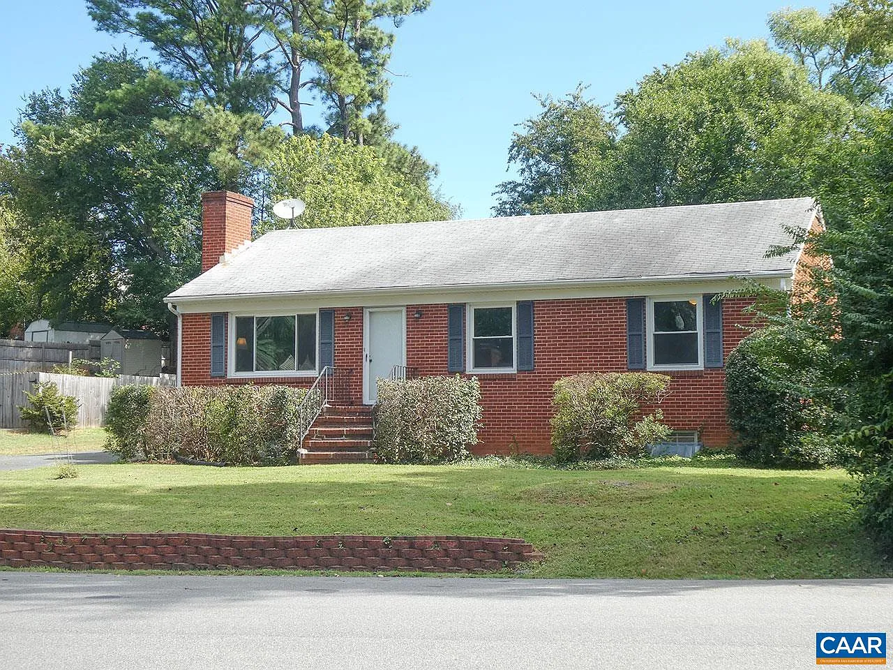 2318 Tarleton Dr photo 1