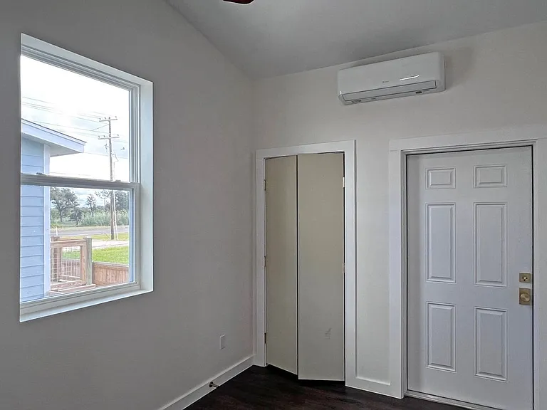 110 Landry Cir — Photo 12